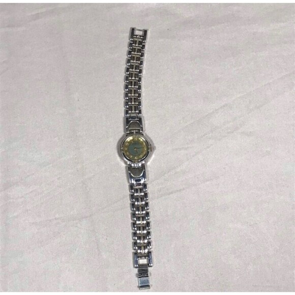 Vintage Women’s Geneva Wrist Watch - Picture 3 of 6